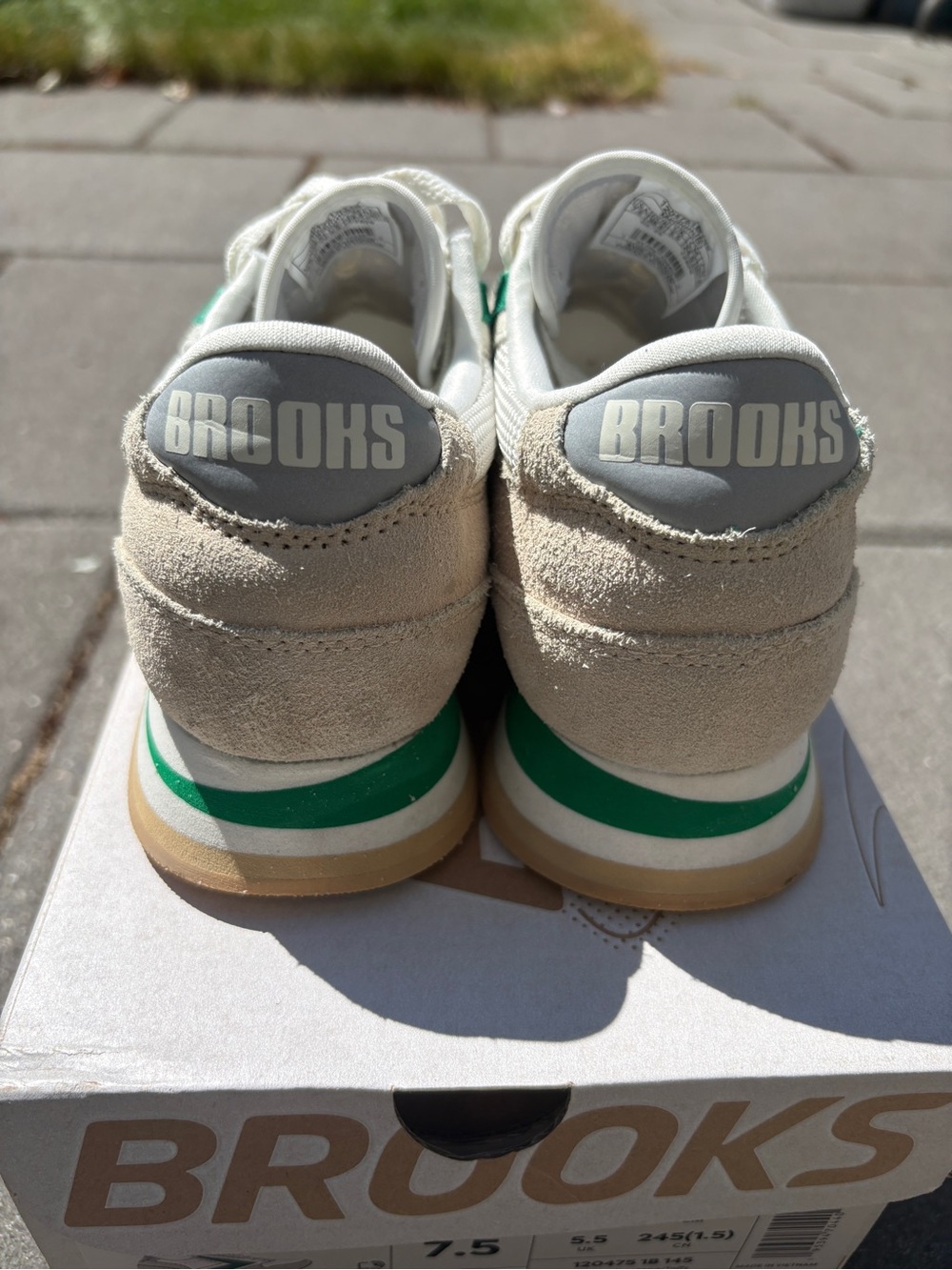 Brooks Chariot - Picture 14 of 15